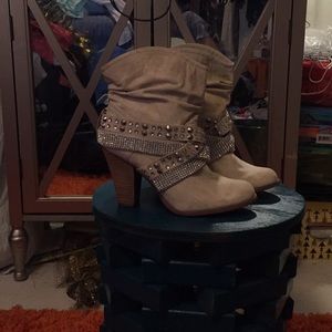 Not Rated Boots with Bling
